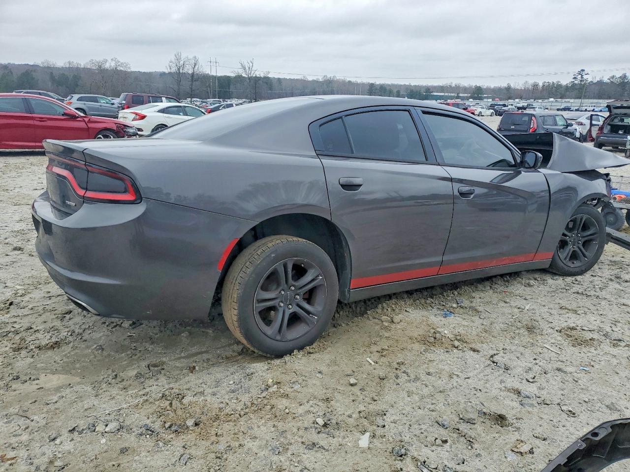 2017 DODGE CHARGER SE photo 3