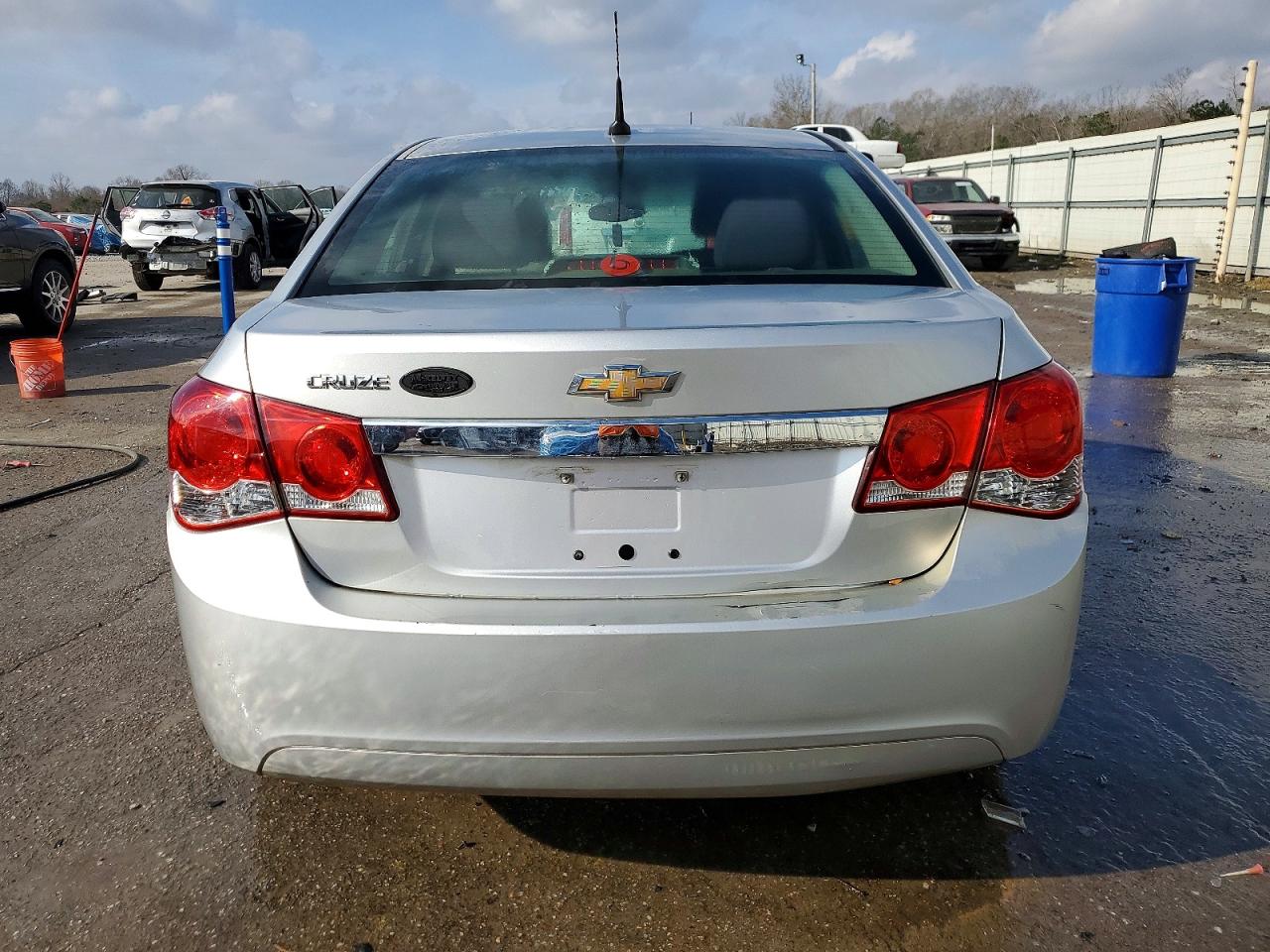 2014 CHEVROLET CRUZE LS photo 6