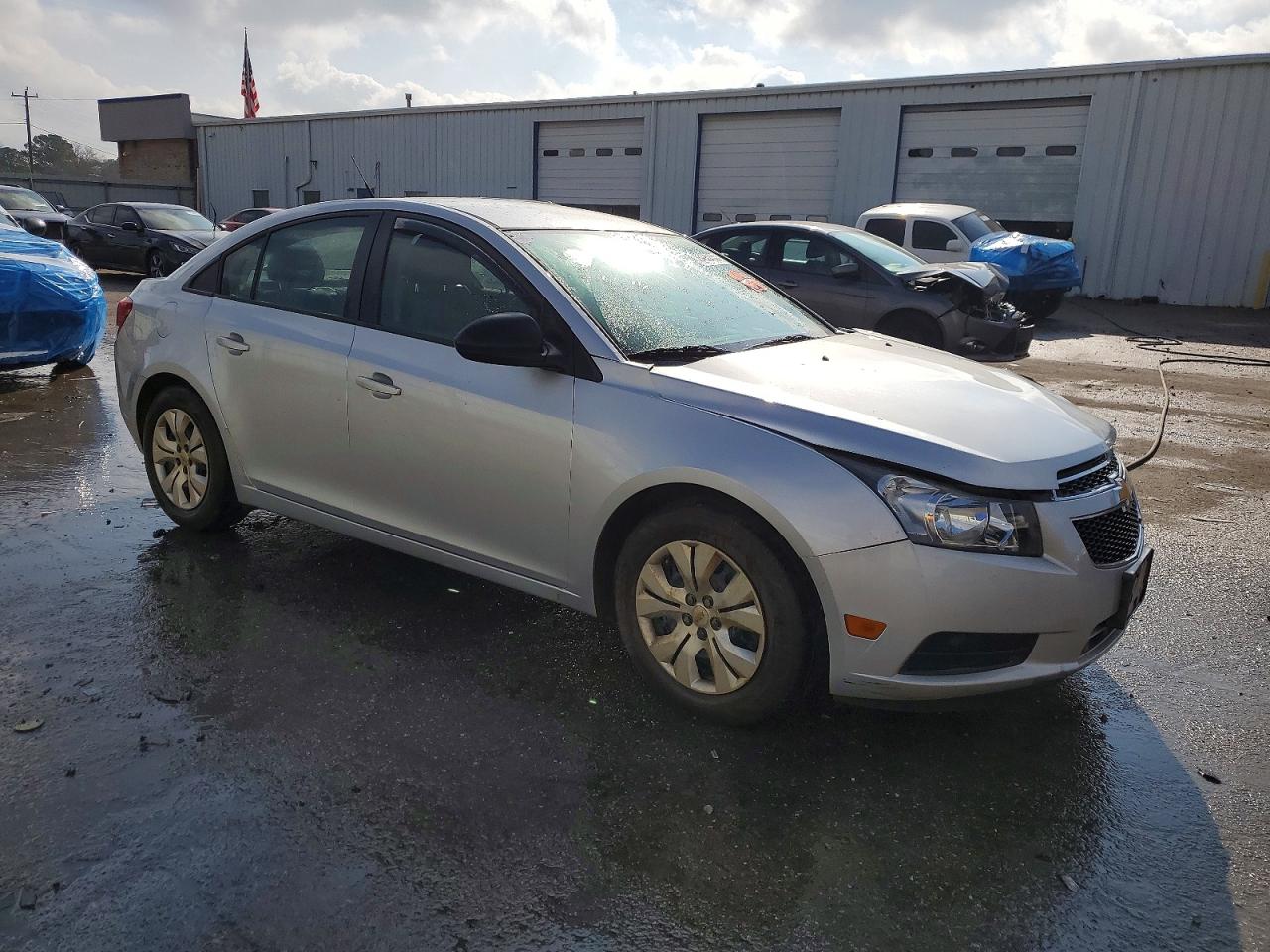 2014 CHEVROLET CRUZE LS photo 4