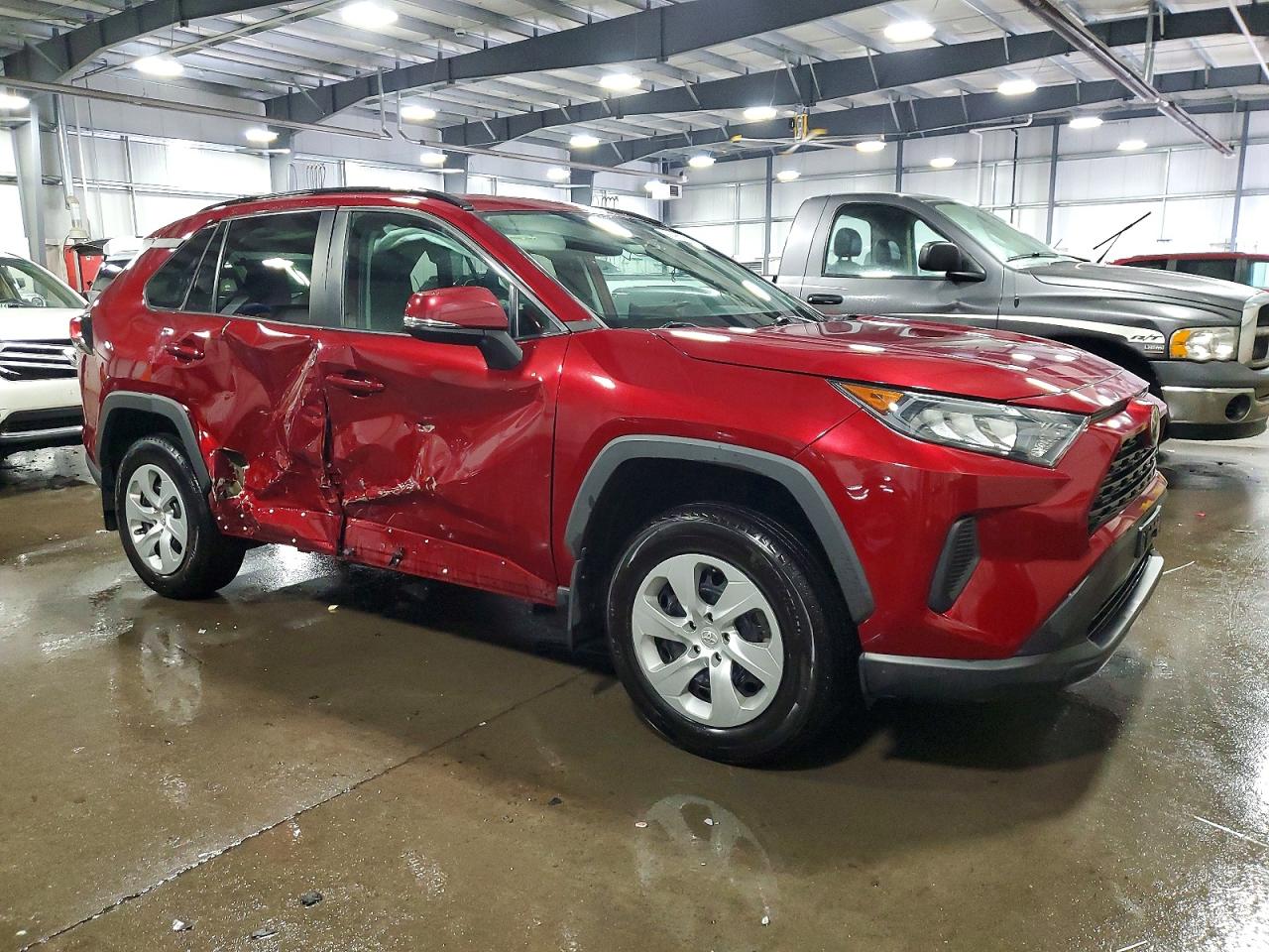 2021 TOYOTA RAV4 LE photo 4