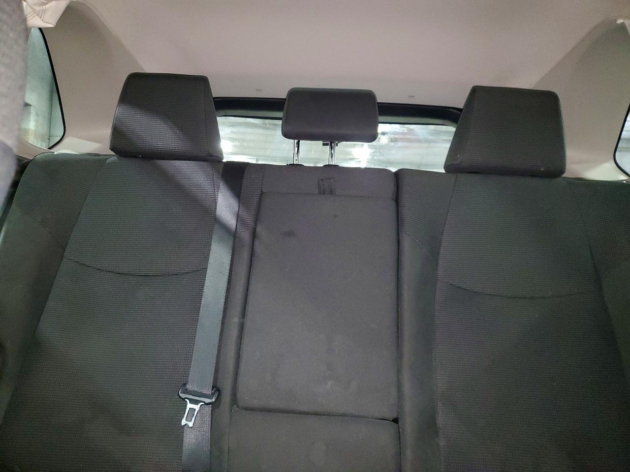 2021 TOYOTA RAV4 LE photo 10