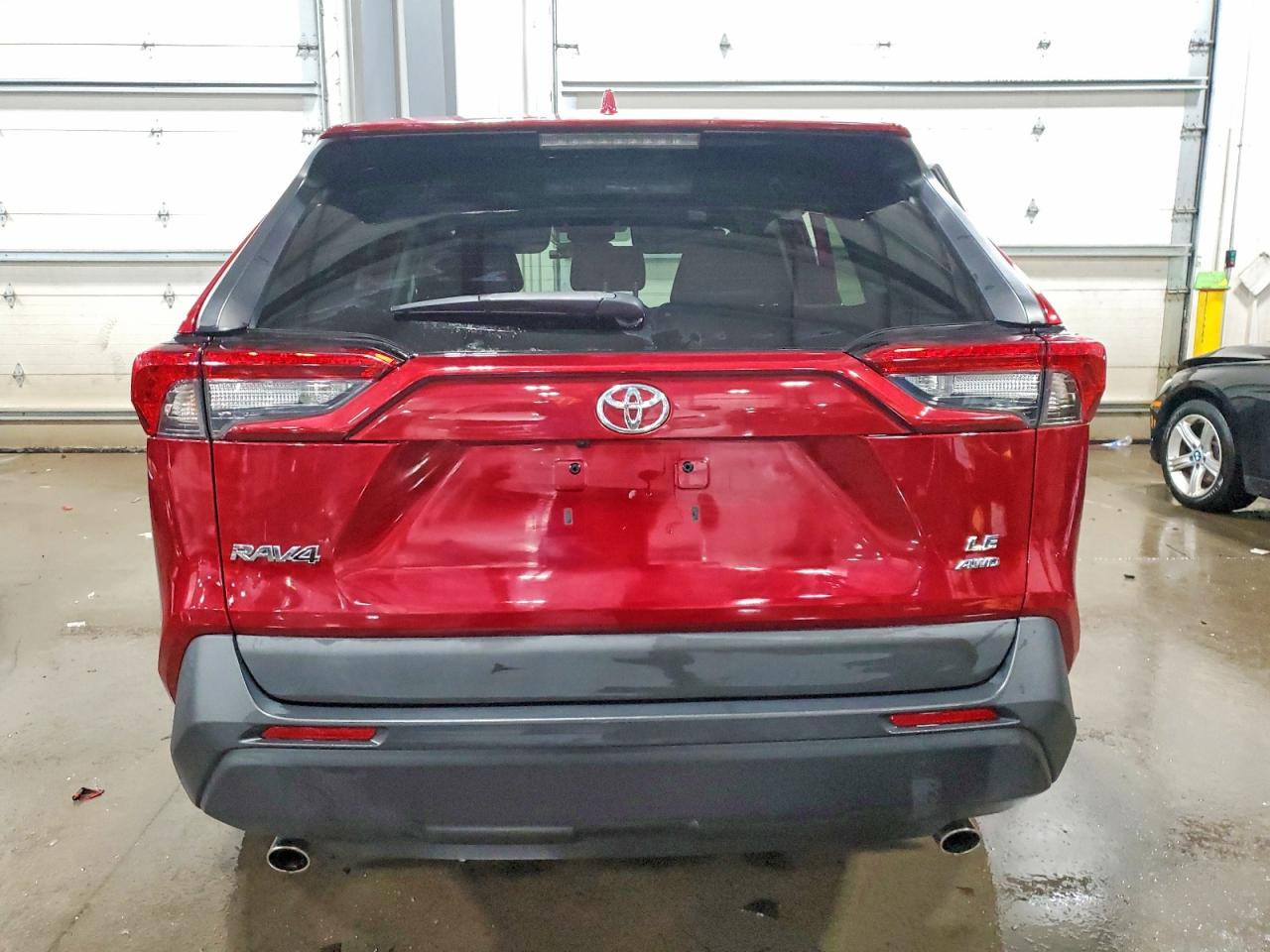 2021 TOYOTA RAV4 LE photo 6
