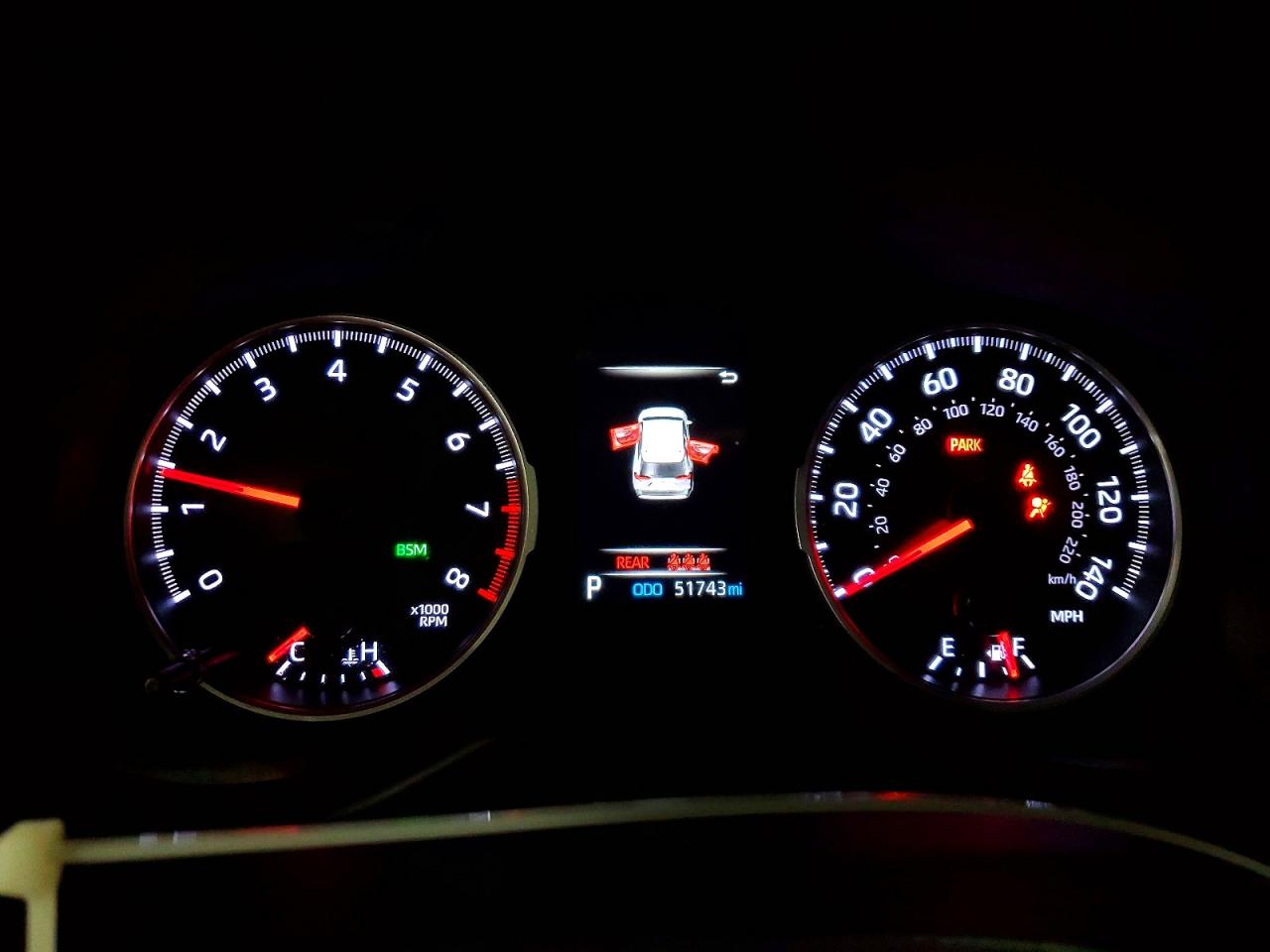 2021 TOYOTA RAV4 LE photo 9