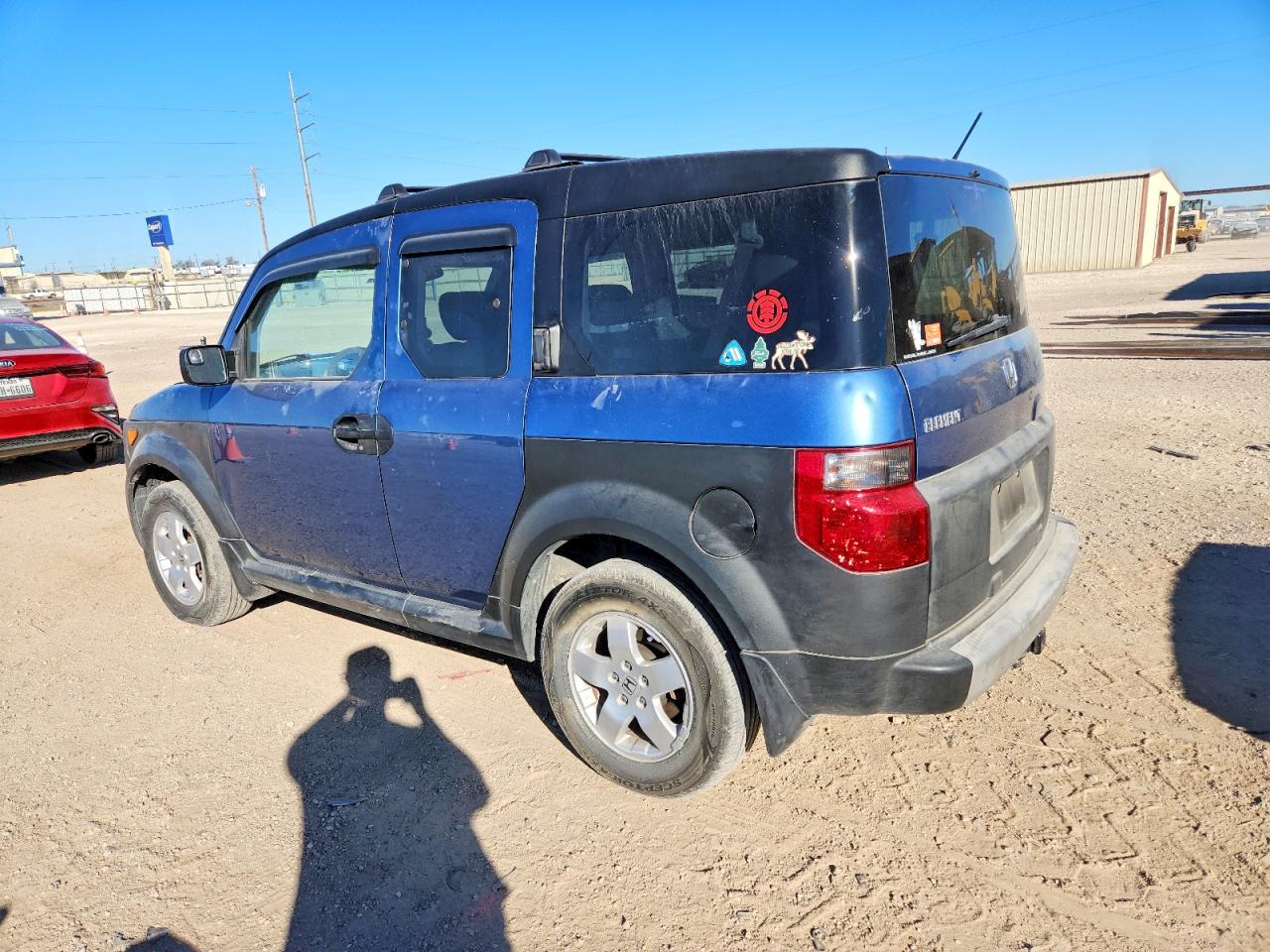 2006 HONDA ELEMENT EX photo 2