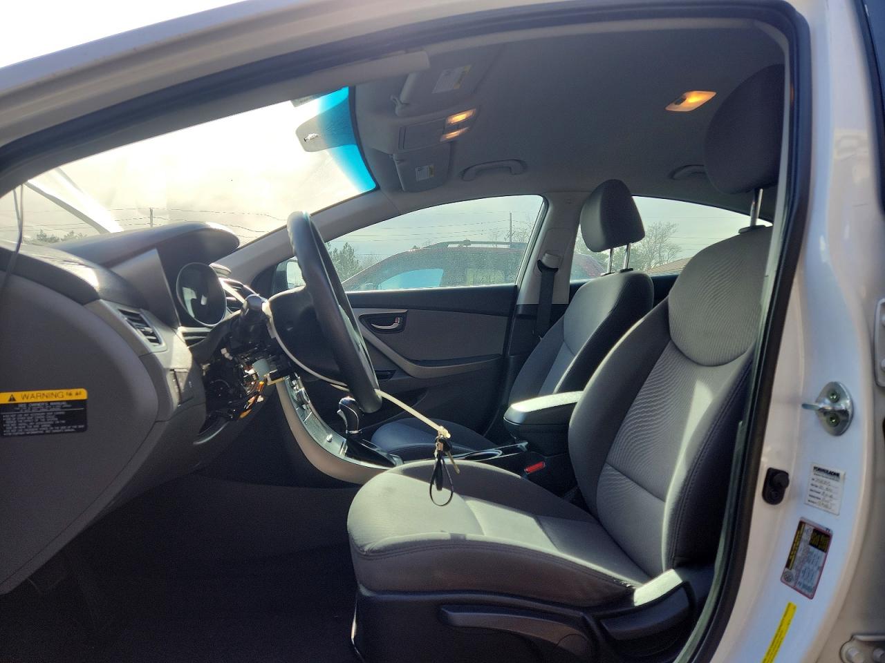 2016 HYUNDAI ELANTRA SE photo 7