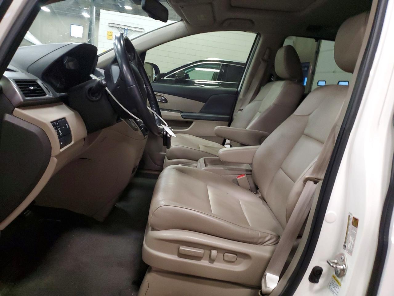 2016 HONDA ODYSSEY EXL photo 7