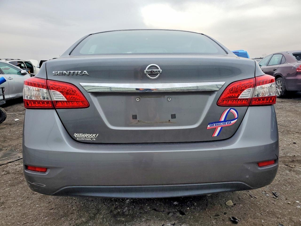 2015 NISSAN SENTRA S photo 6