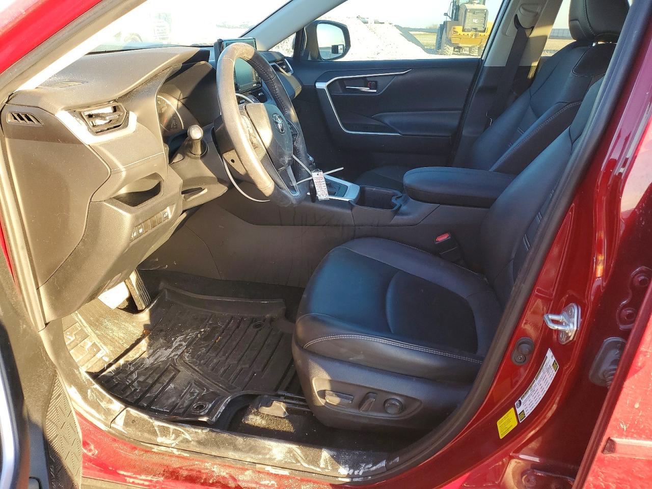 2022 TOYOTA RAV4 XLE PREMIUM photo 7