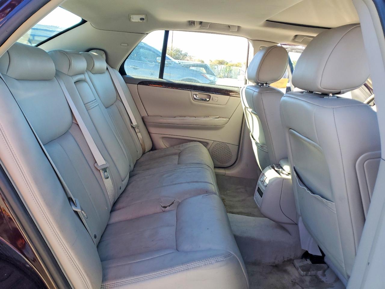 2008 CADILLAC DTS photo 10