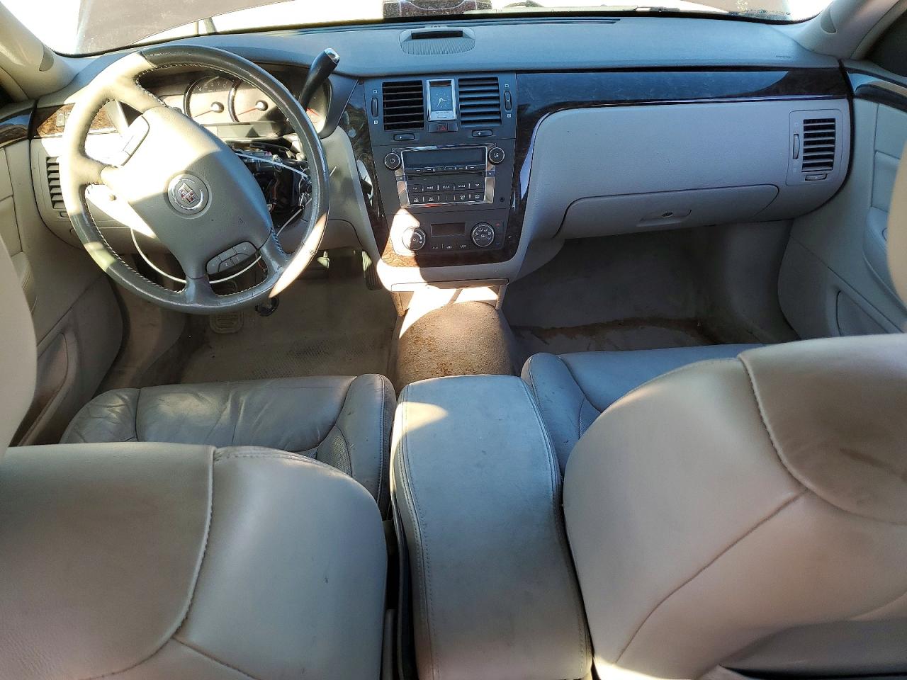 2008 CADILLAC DTS photo 8