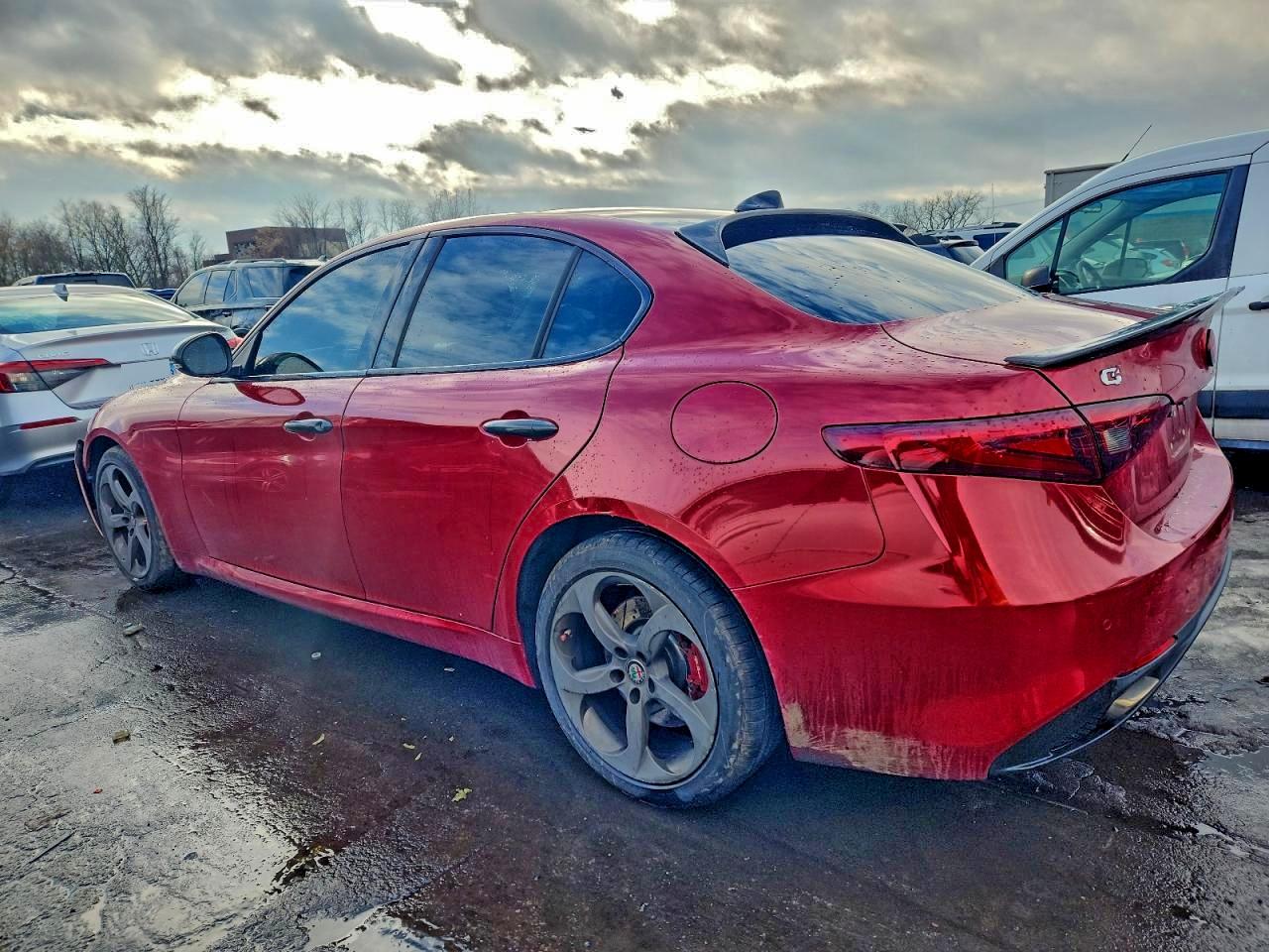 2017 ALFA ROMEO GIULIA TI Q4 photo 2