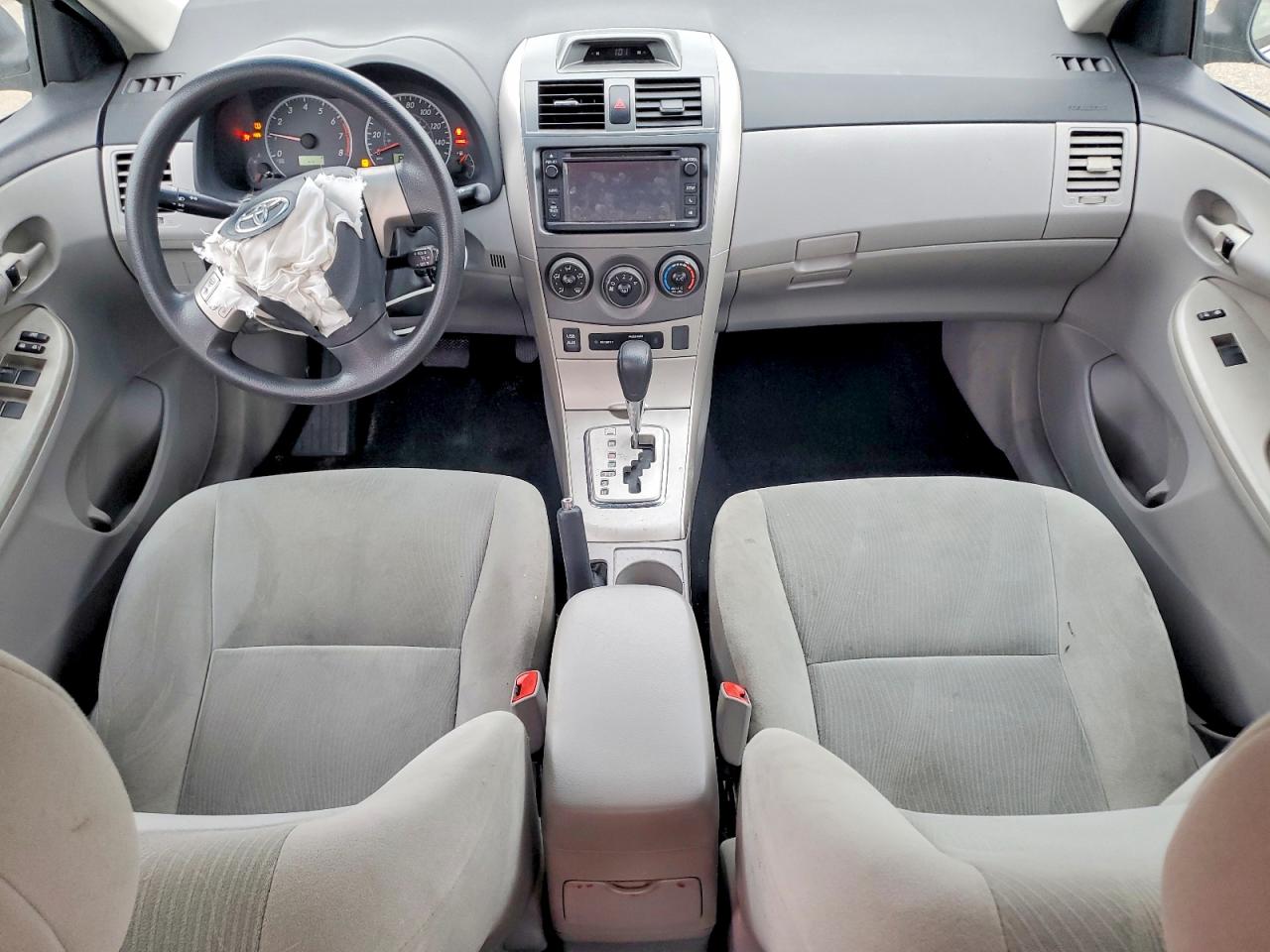 2013 TOYOTA COROLLA BASE photo 8
