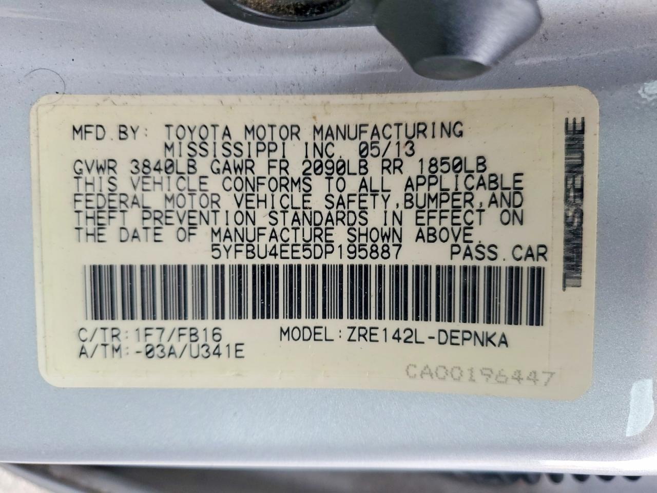 2013 TOYOTA COROLLA BASE photo 12