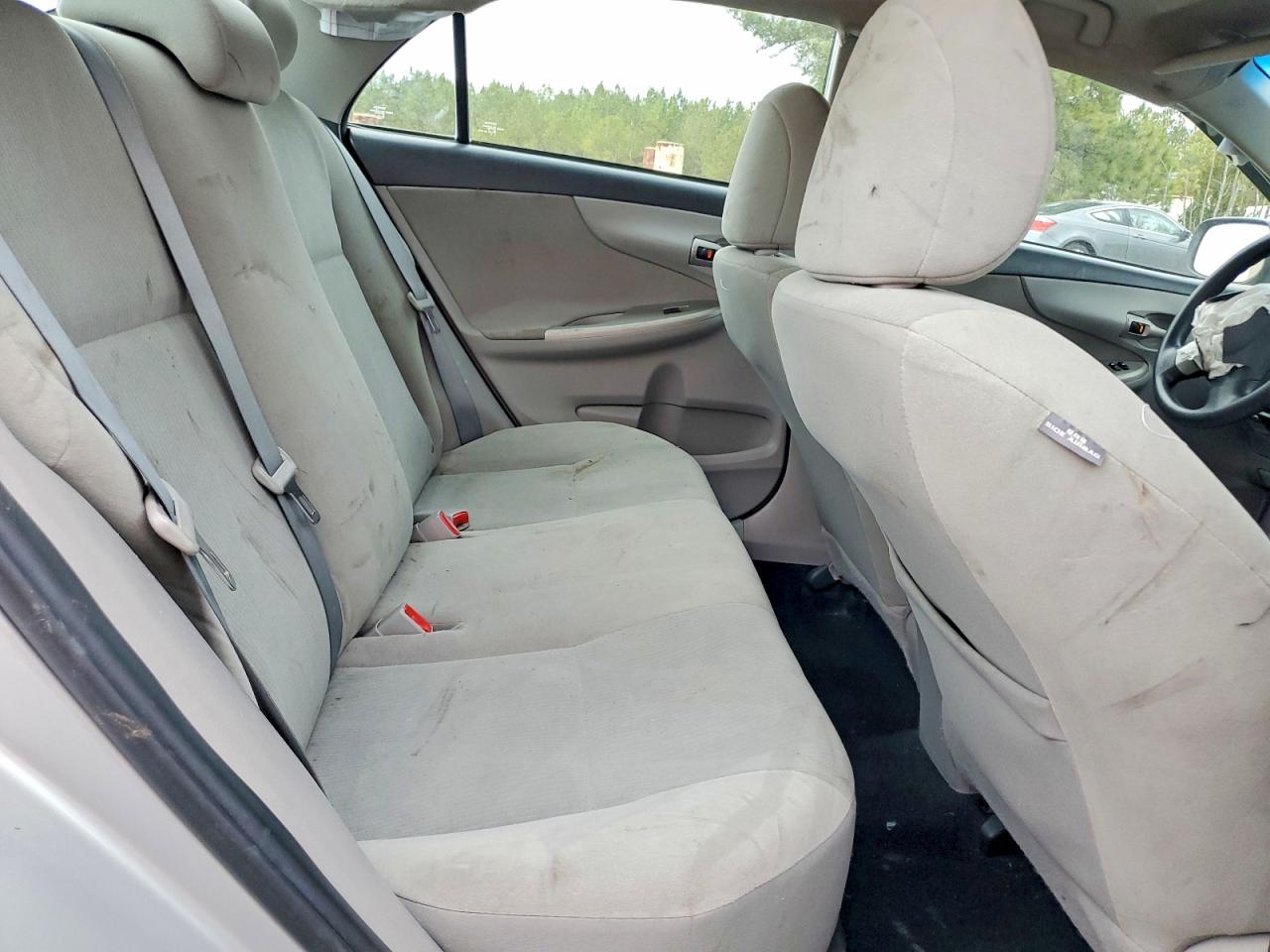 2013 TOYOTA COROLLA BASE photo 10