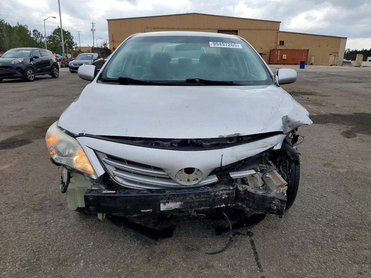 2013 TOYOTA COROLLA BASE photo 5