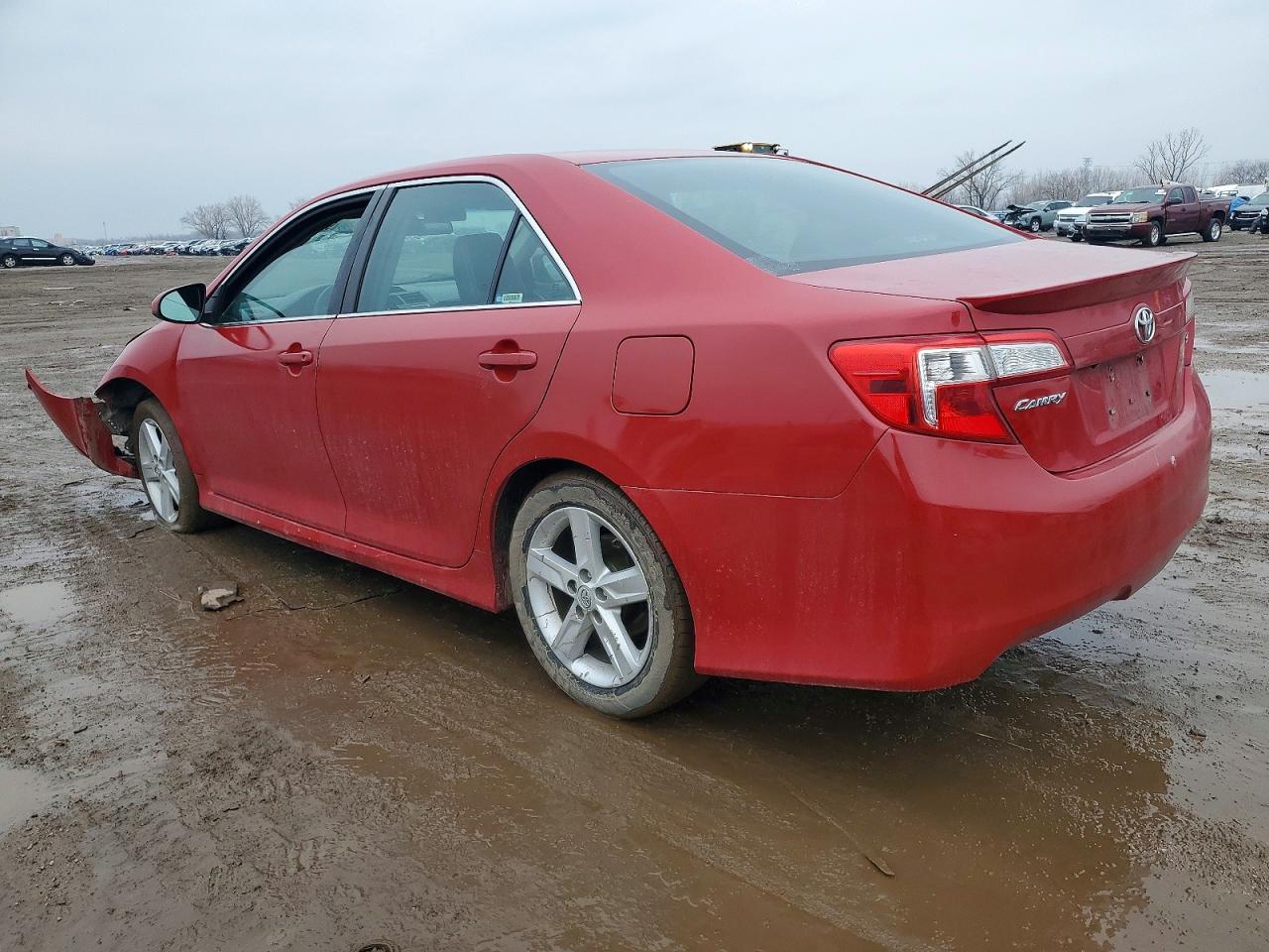 2014 TOYOTA CAMRY L photo 2