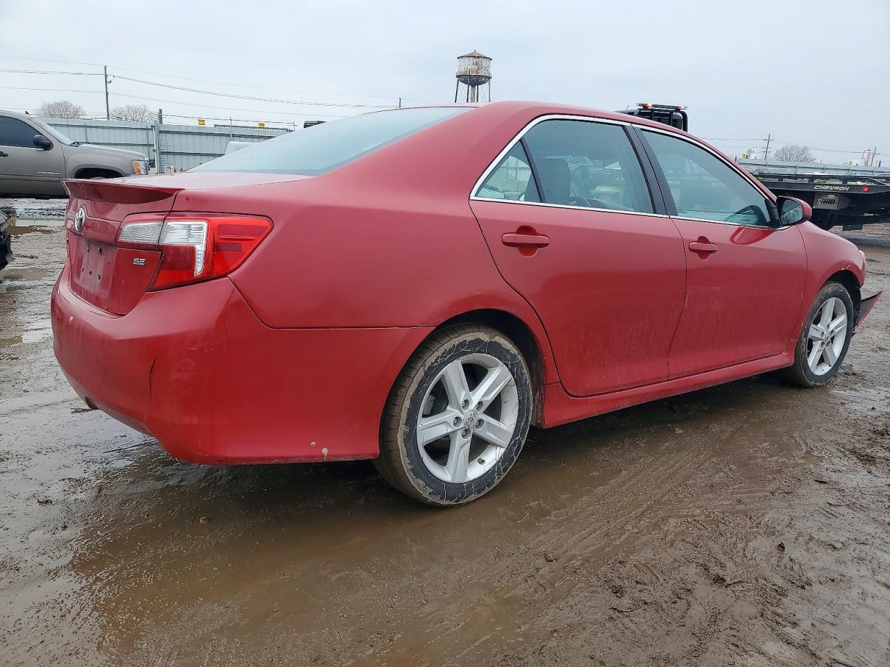 2014 TOYOTA CAMRY L photo 3