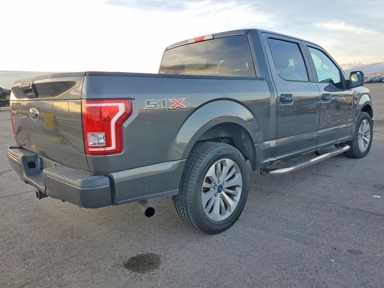 2017 FORD F150 SUPERCREW photo 5