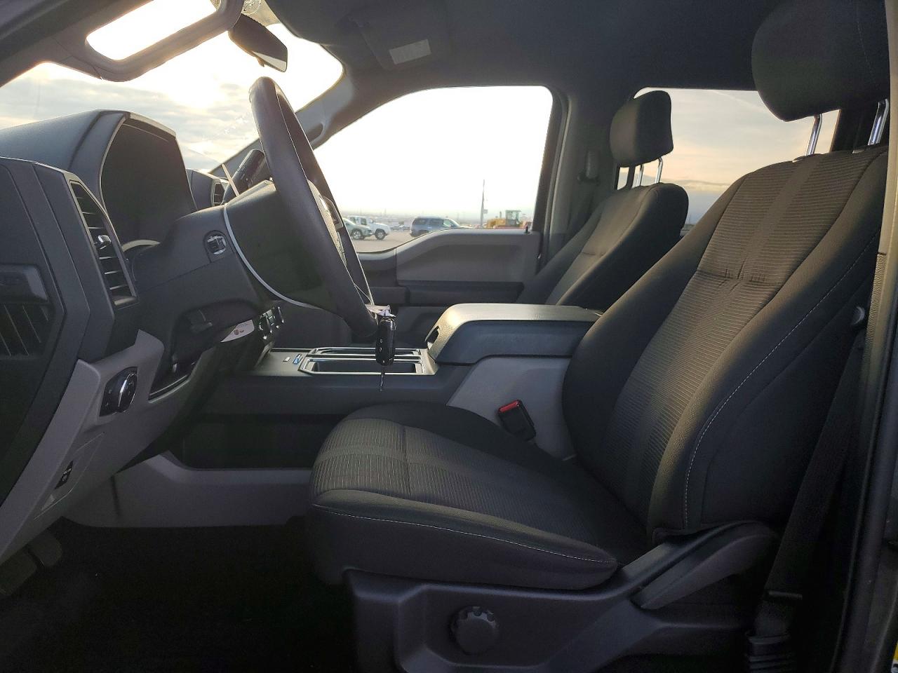 2017 FORD F150 SUPERCREW photo 13