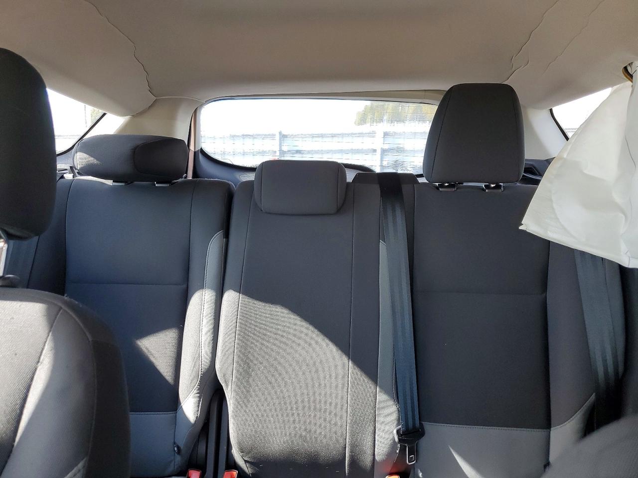 2015 FORD ESCAPE S photo 10