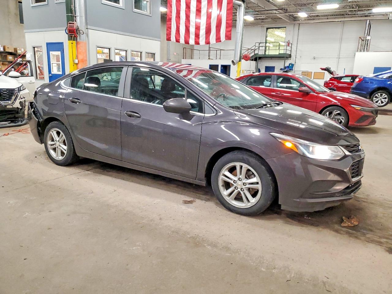 2017 CHEVROLET CRUZE LT photo 4