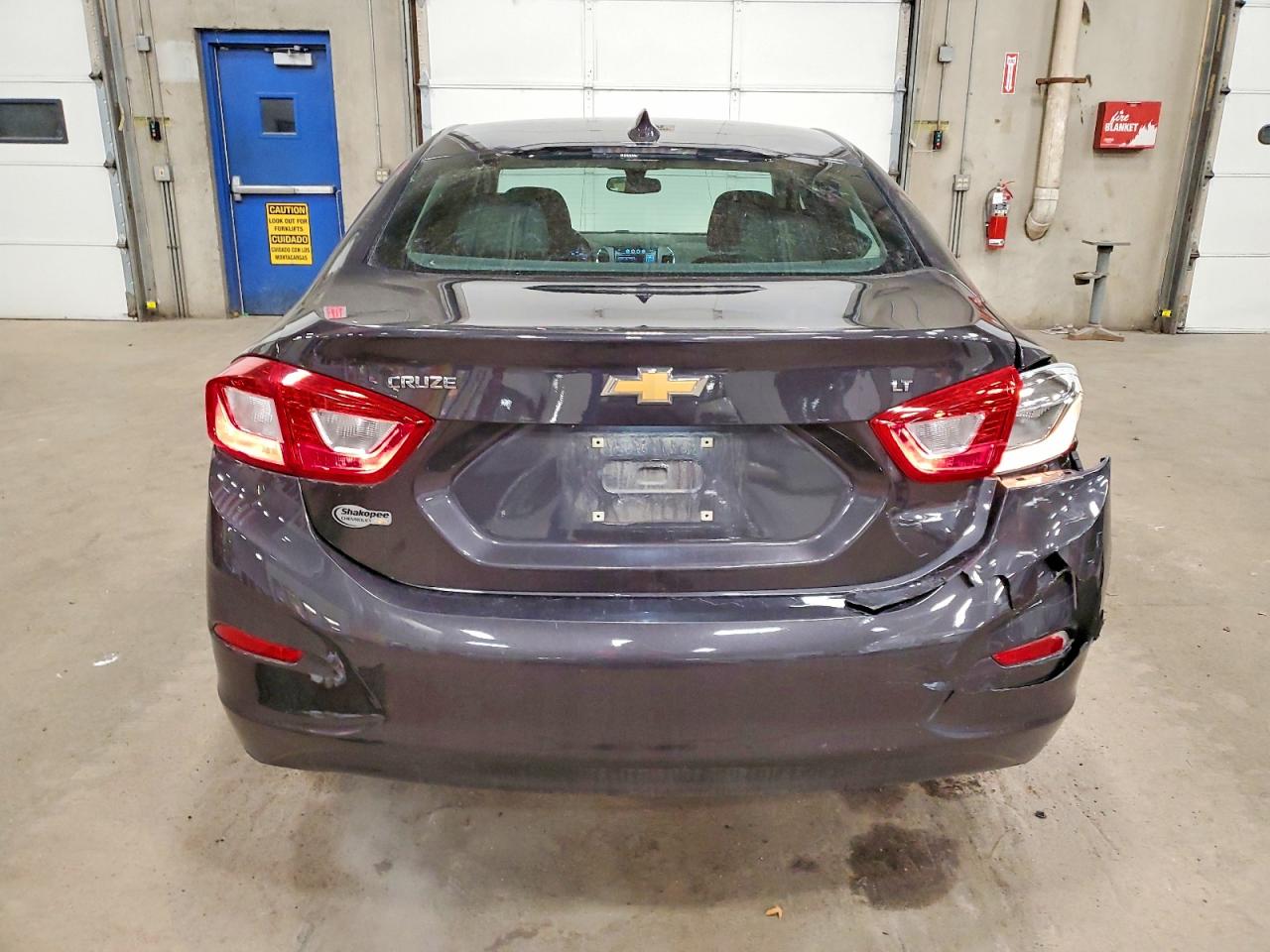 2017 CHEVROLET CRUZE LT photo 6