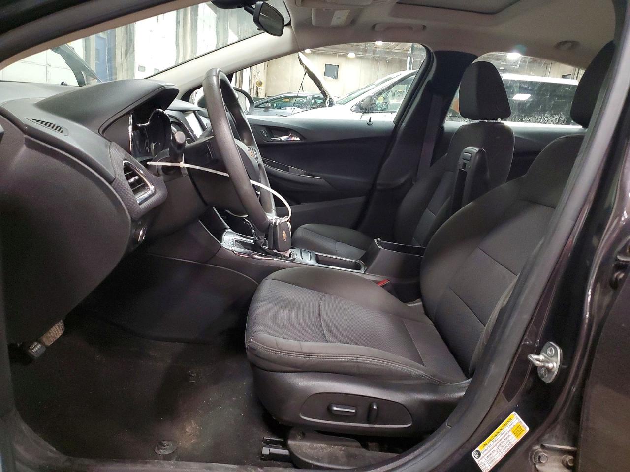 2017 CHEVROLET CRUZE LT photo 7