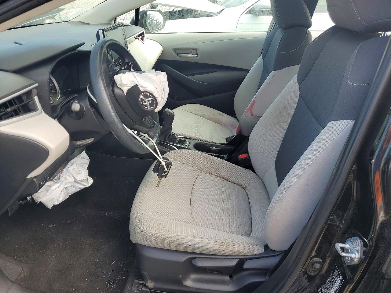 2020 TOYOTA COROLLA LE photo 7
