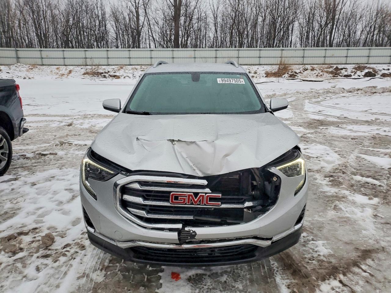 2018 GMC TERRAIN SLT photo 5
