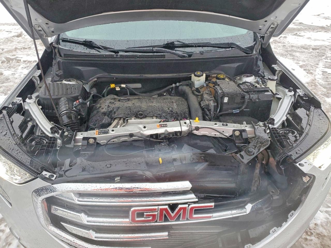 2018 GMC TERRAIN SLT photo 11