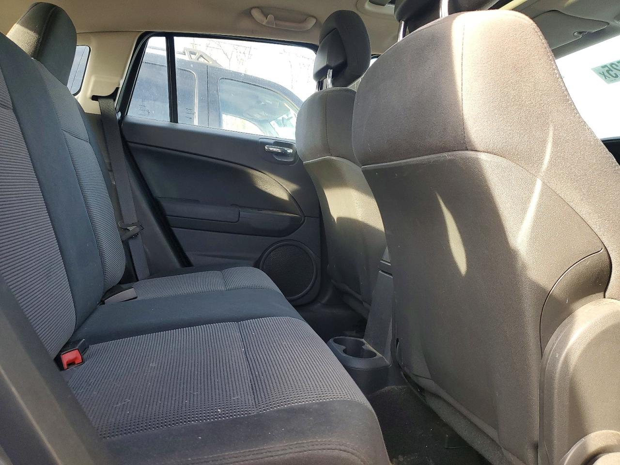 2011 DODGE CALIBER MAINSTREET photo 11