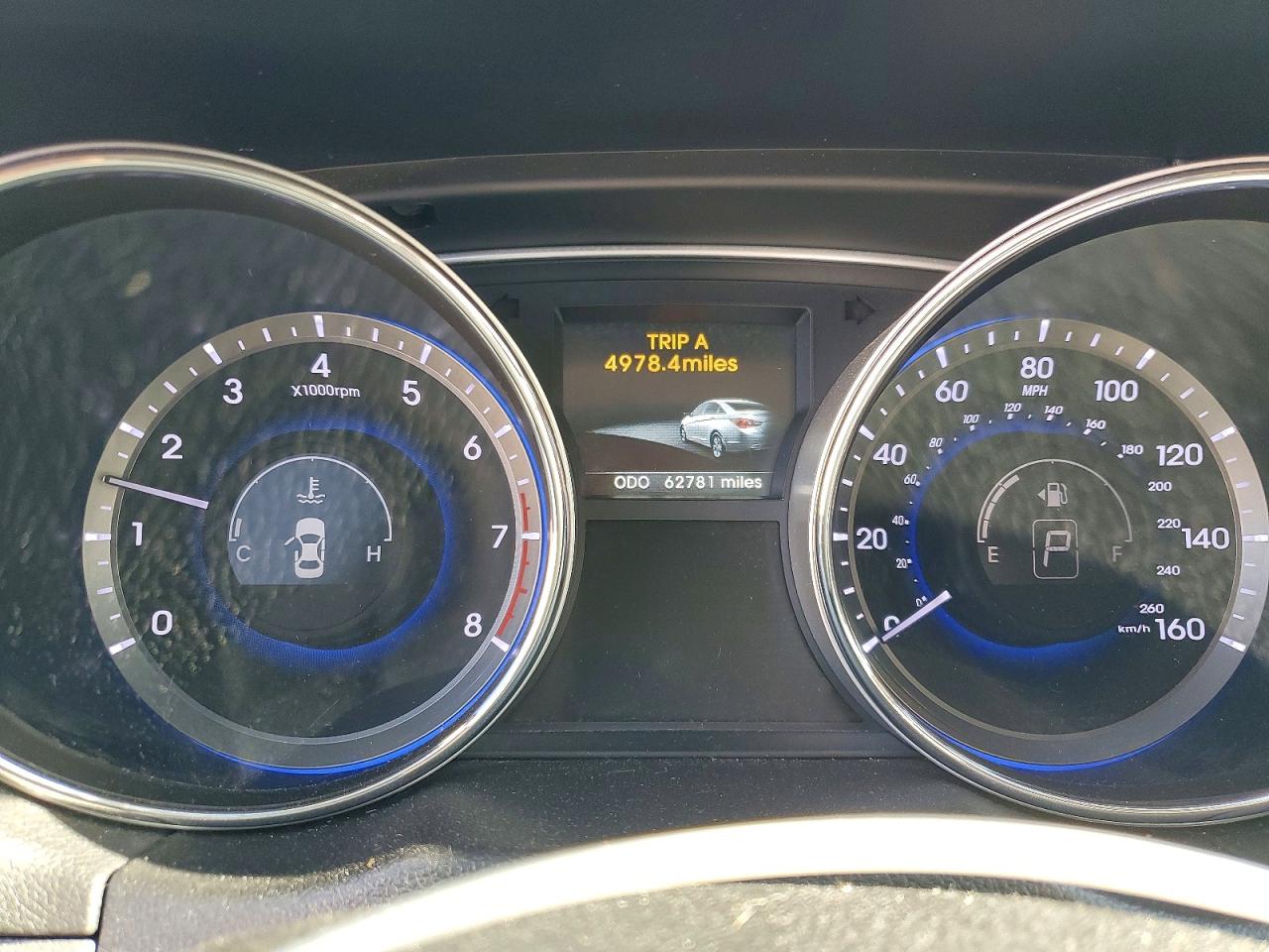 2014 HYUNDAI SONATA SE photo 9