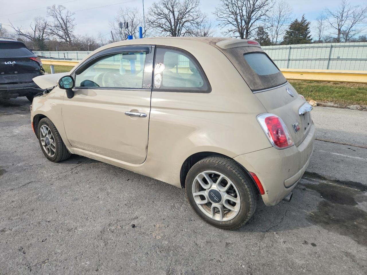 2012 FIAT 500 POP photo 2