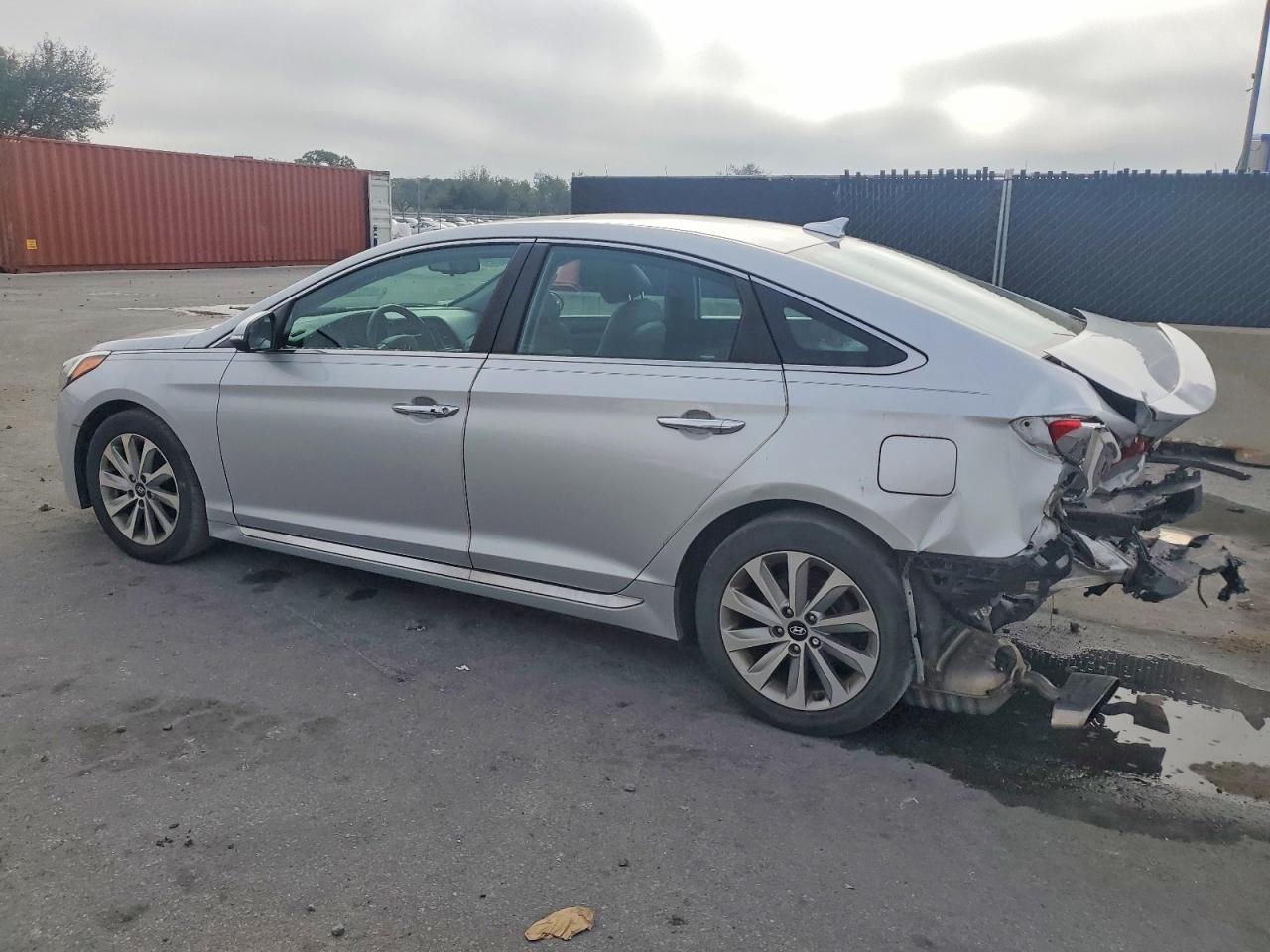 2017 HYUNDAI SONATA SPORT photo 2