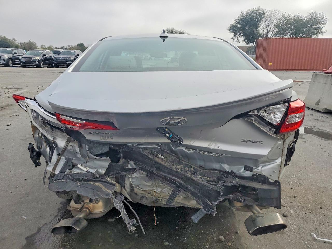 2017 HYUNDAI SONATA SPORT photo 6