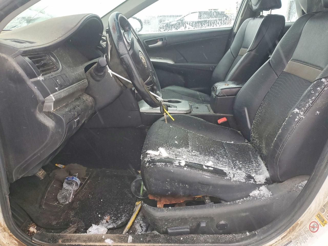 2014 TOYOTA CAMRY L photo 7