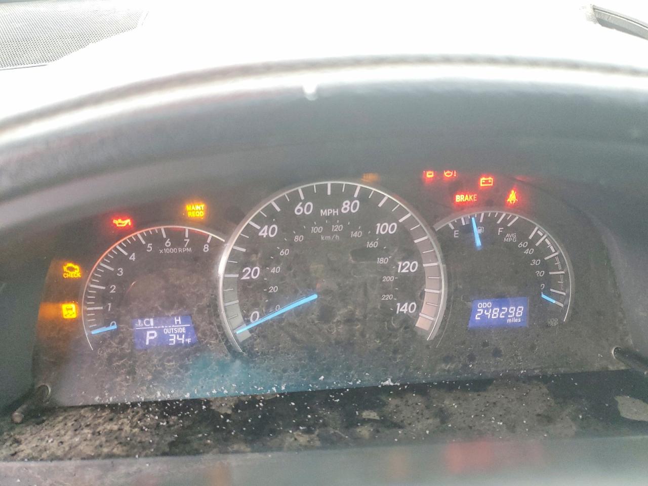 2014 TOYOTA CAMRY L photo 9