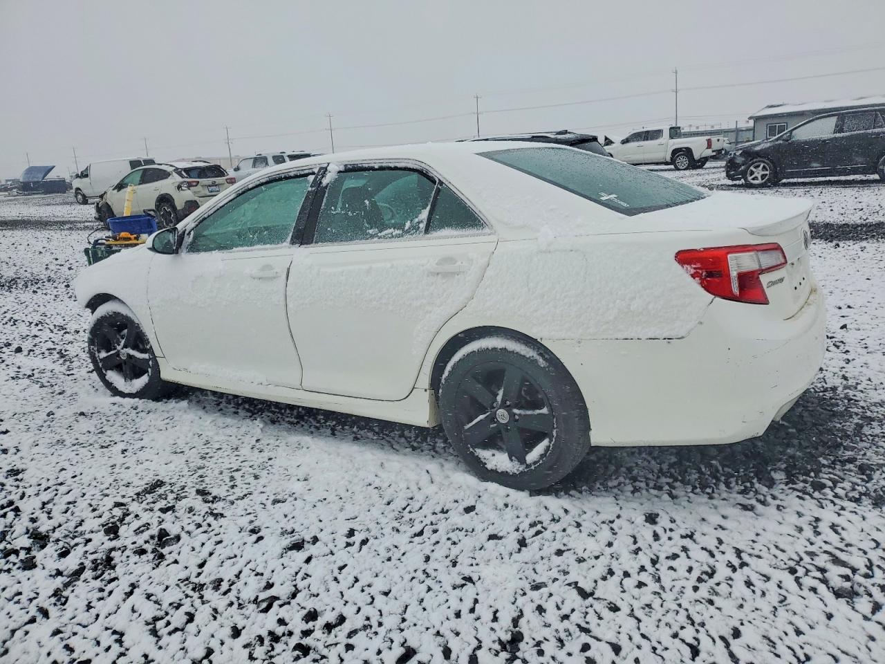2014 TOYOTA CAMRY L photo 2