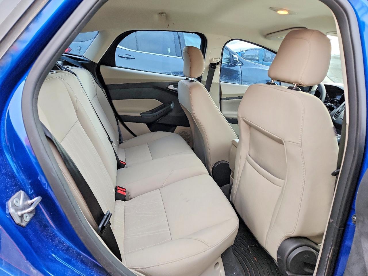 2018 FORD FOCUS SE photo 10