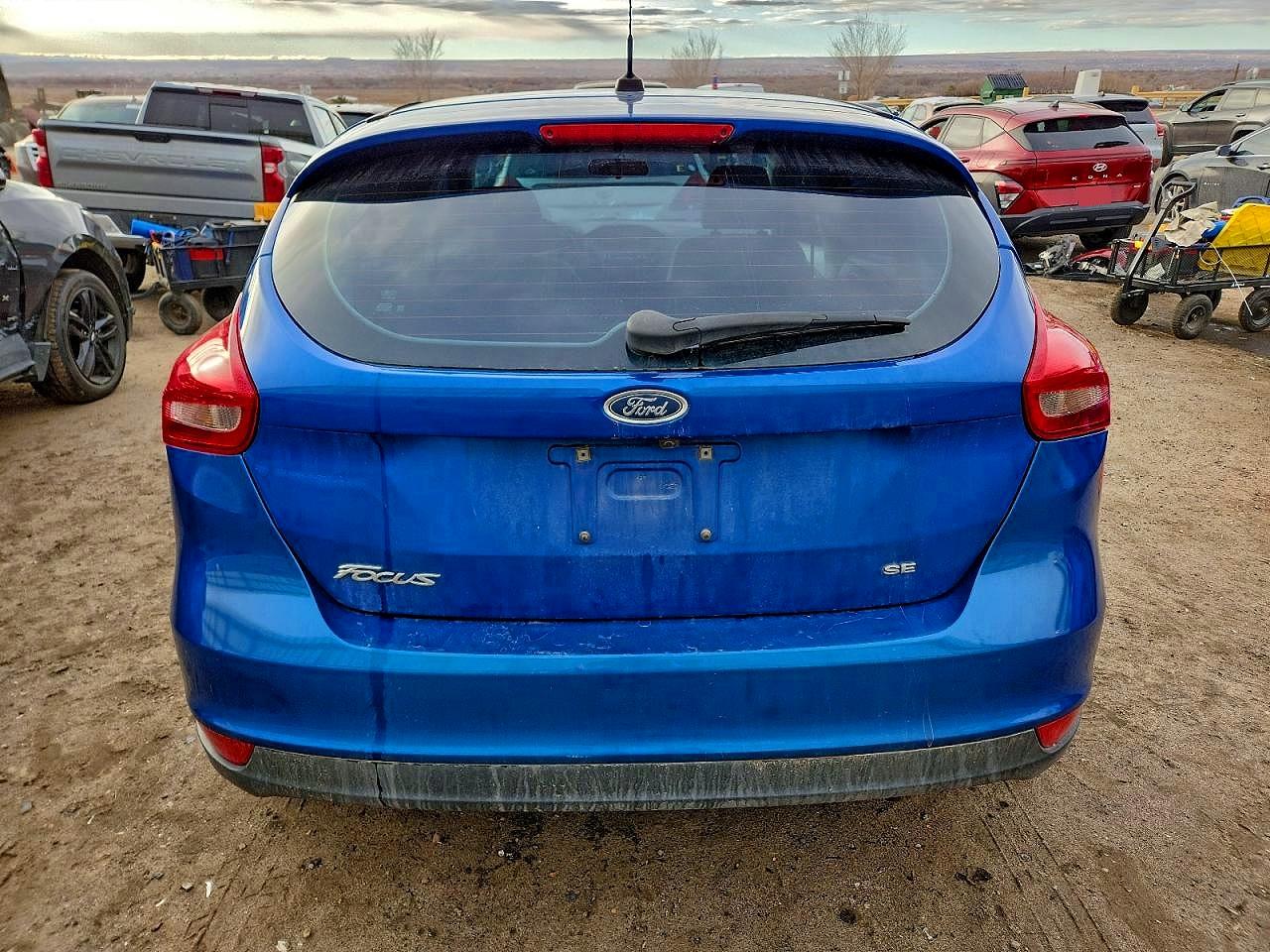 2018 FORD FOCUS SE photo 6
