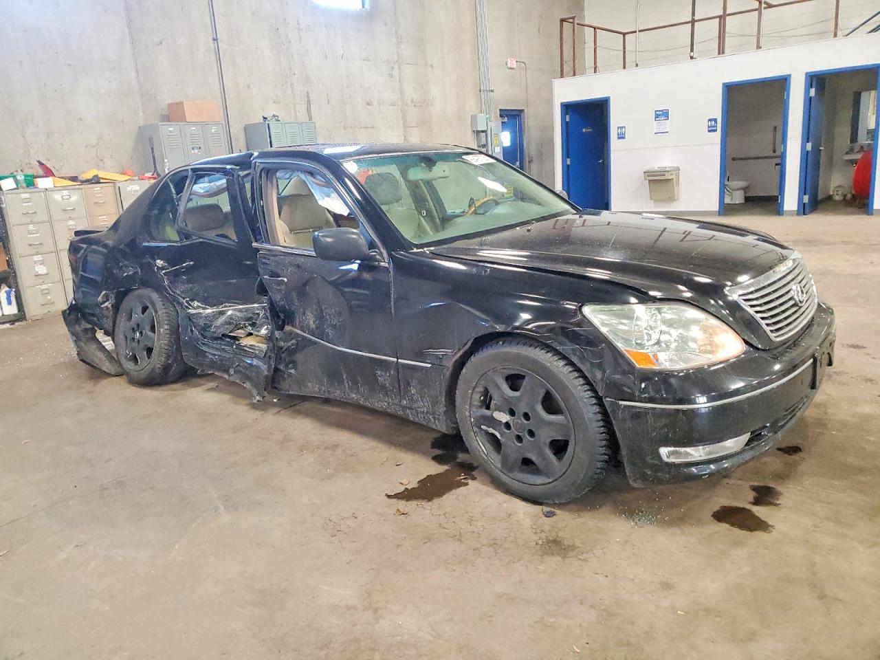 2004 LEXUS LS 430 photo 4