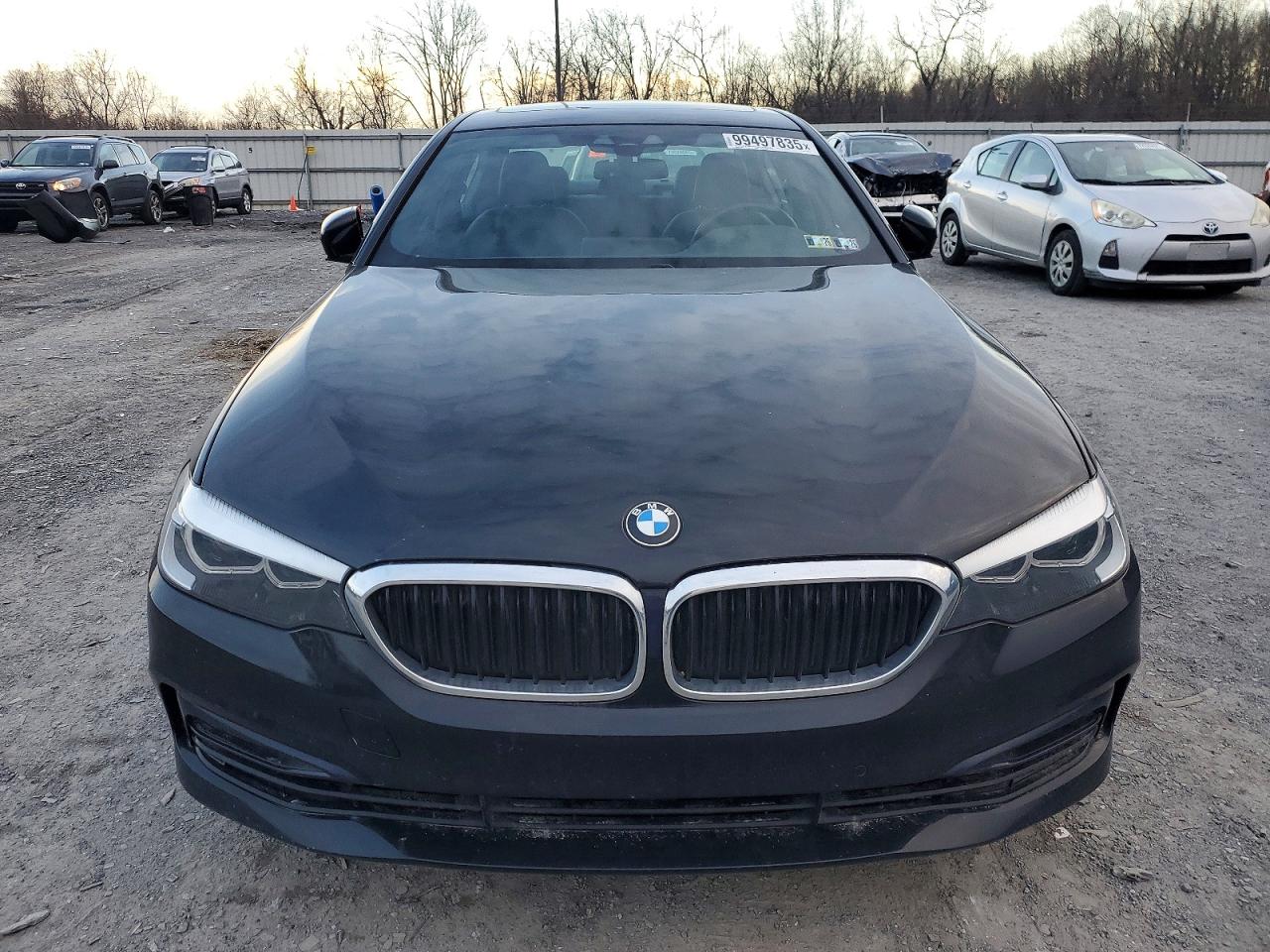 2020 BMW 530 XI photo 5