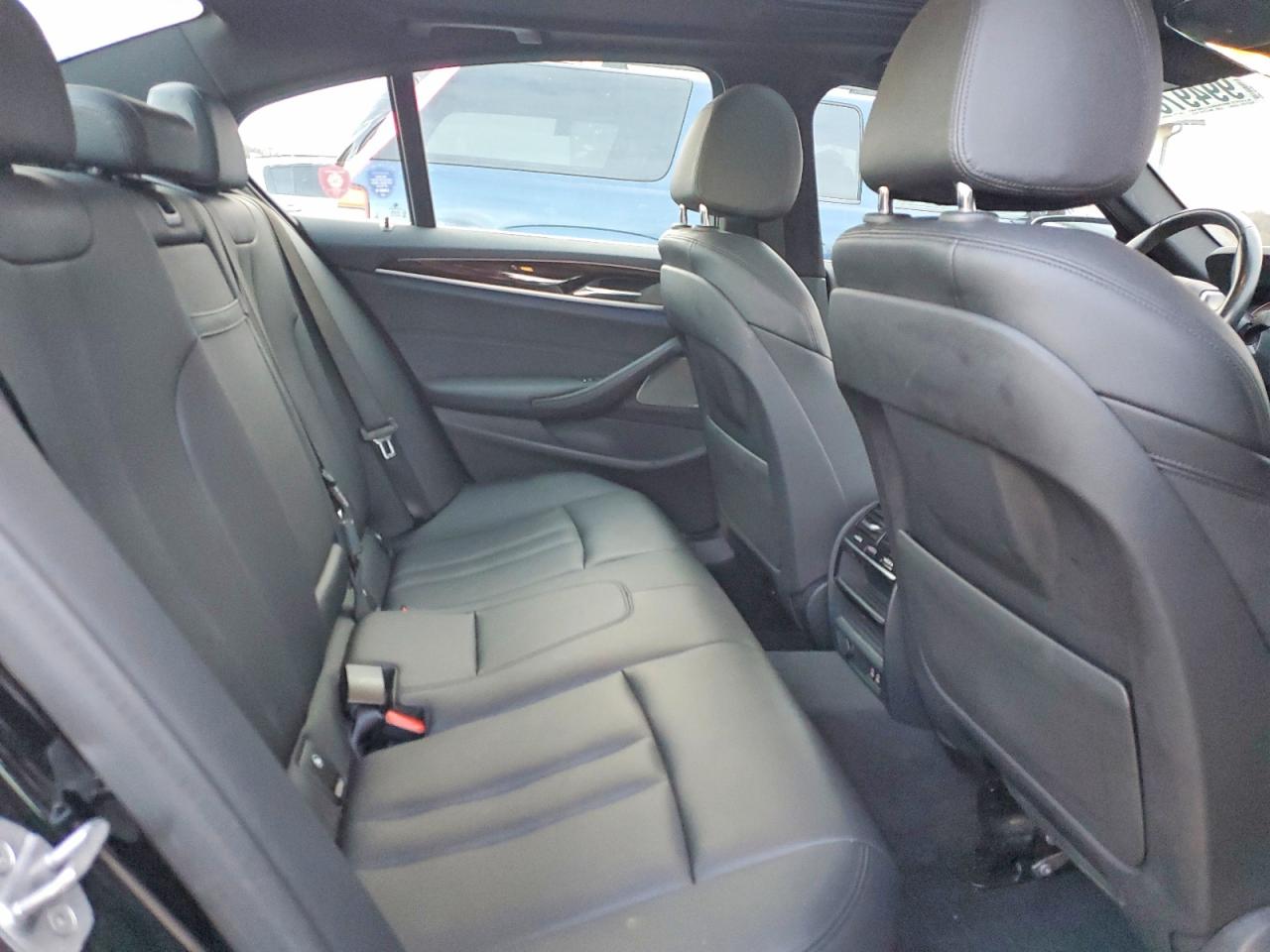 2020 BMW 530 XI photo 10