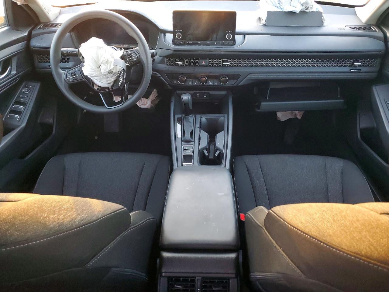 2025 HONDA ACCORD SE photo 8