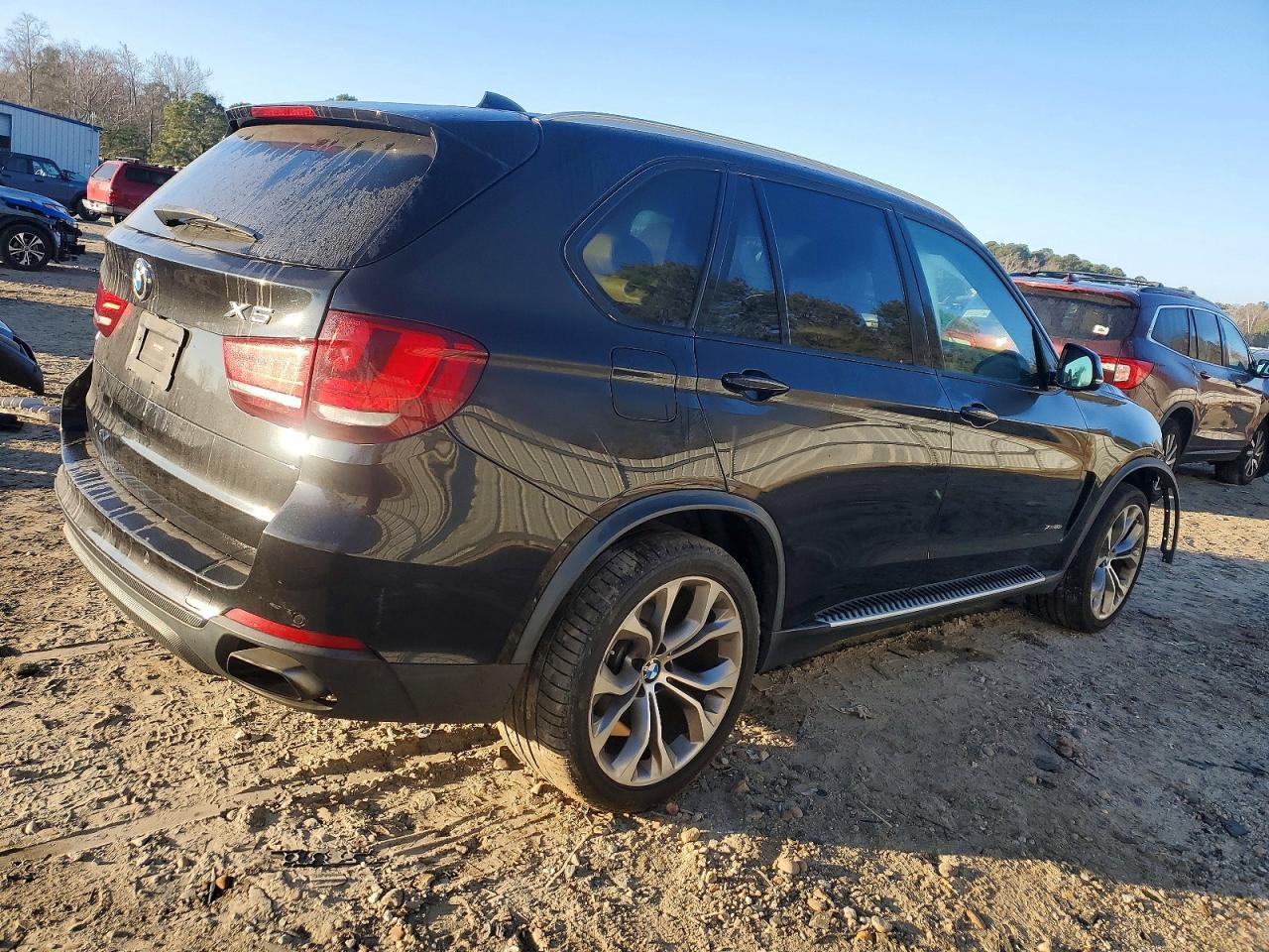 2017 BMW X5 XDRIVE50I photo 3