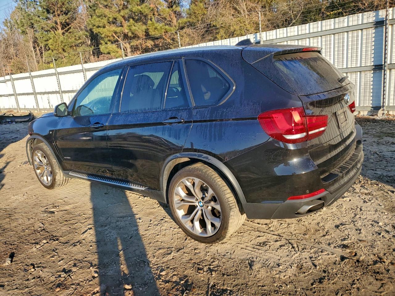 2017 BMW X5 XDRIVE50I photo 2