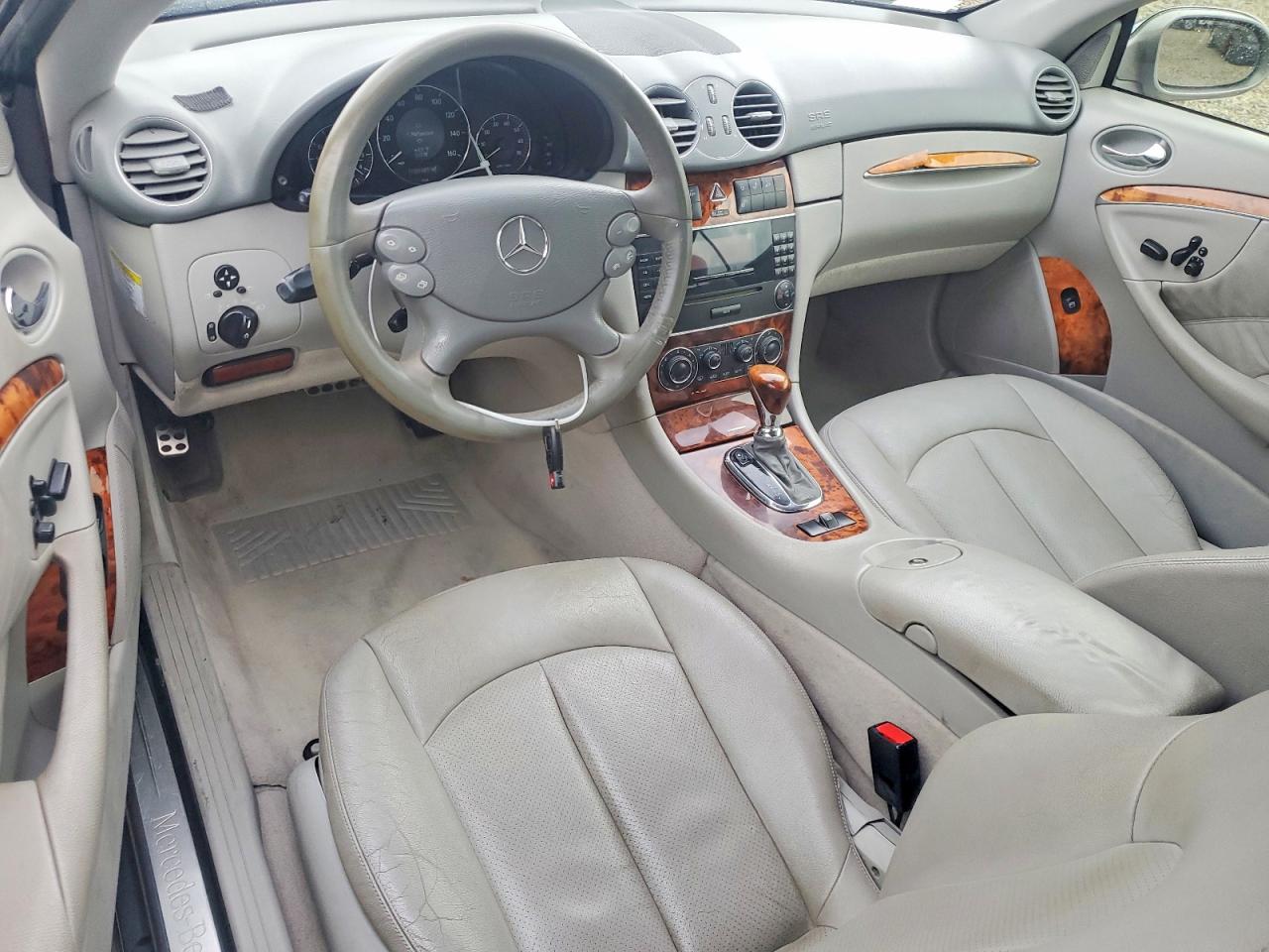 2005 MERCEDES-BENZ CLK 320 photo 15