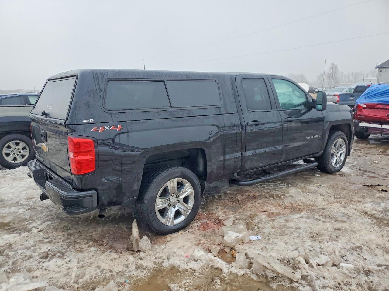 2018 CHEVROLET SILVERADO K1500 CUSTOM photo 5