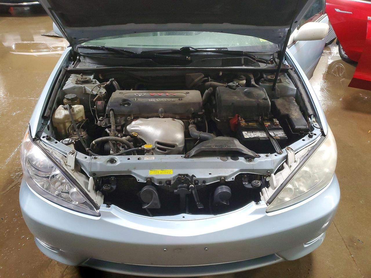 2005 TOYOTA CAMRY LE photo 11