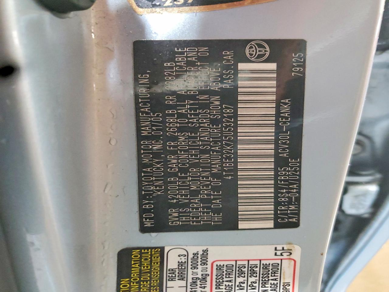 2005 TOYOTA CAMRY LE photo 12